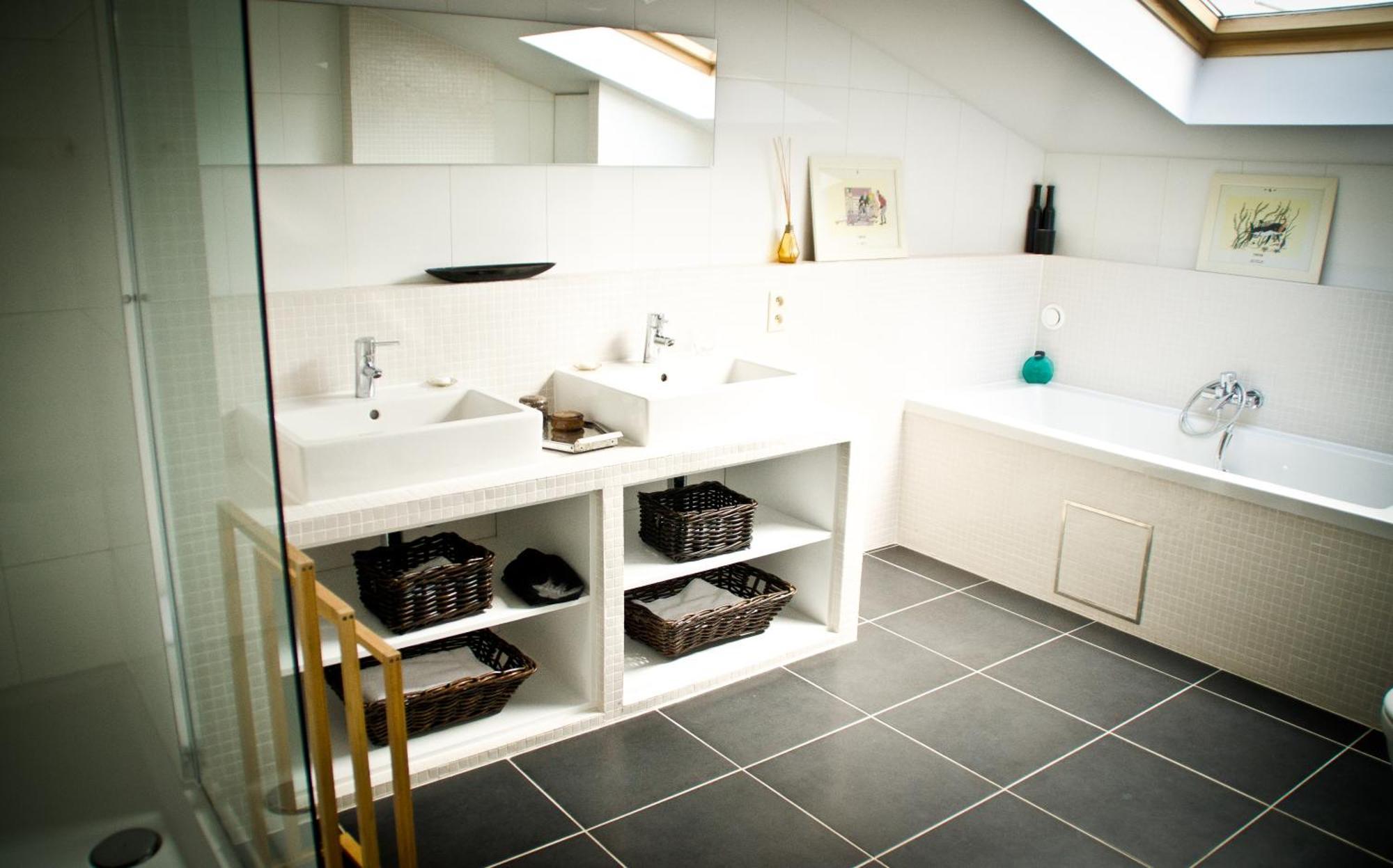 House Ninety Bruselas