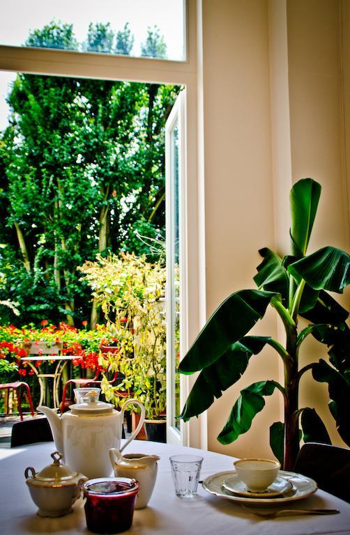 Bed and breakfast House Ninety 3*